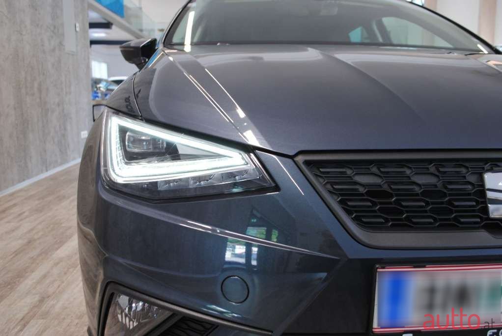 2022' SEAT Ibiza photo #5