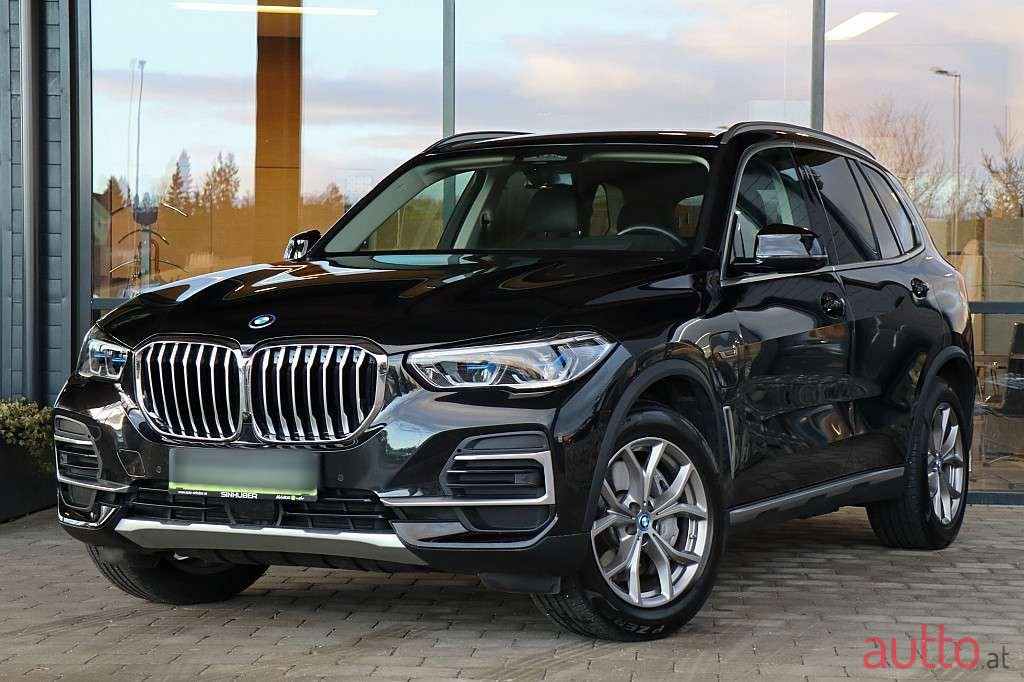 2022' BMW X5 photo #1