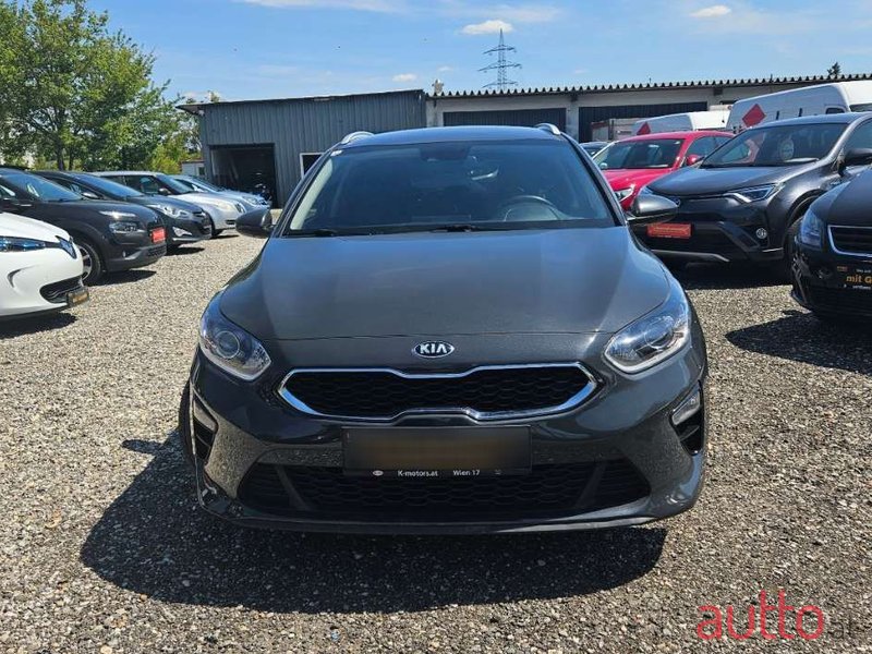 2020' Kia Ceed photo #3