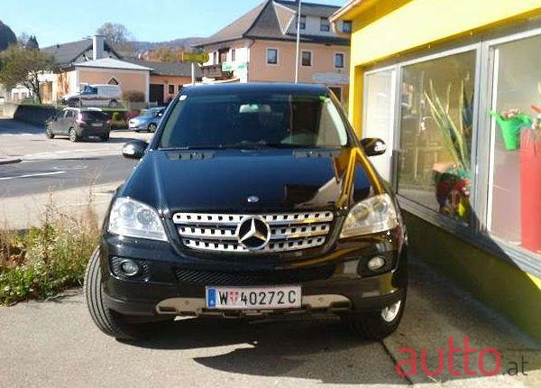 2007' Mercedes-Benz ML 420 photo #3
