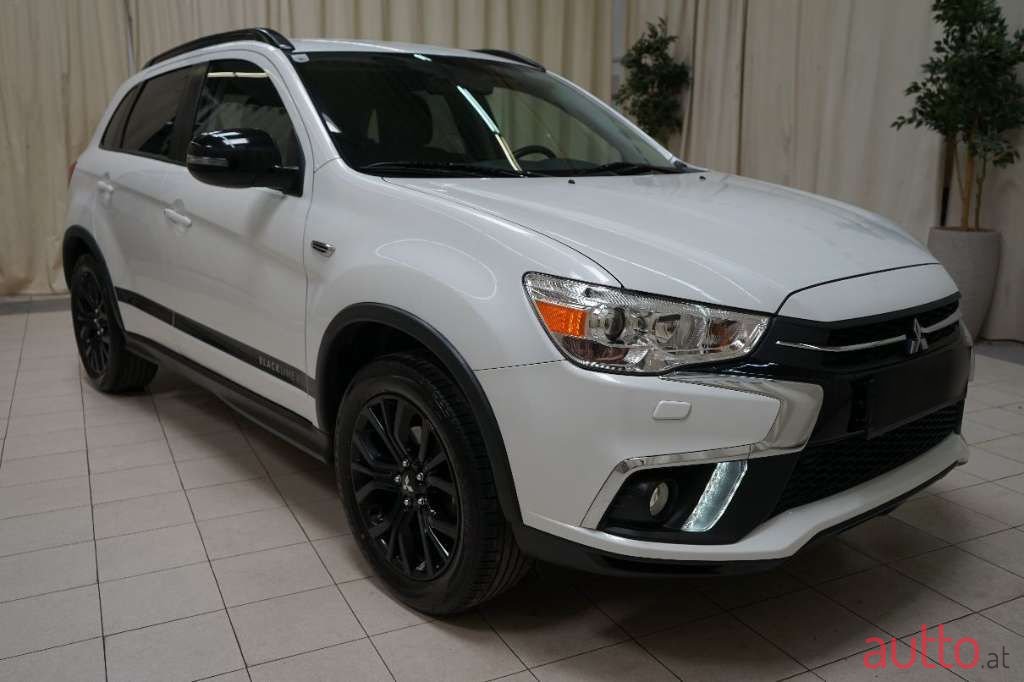 2019' Mitsubishi ASX photo #1