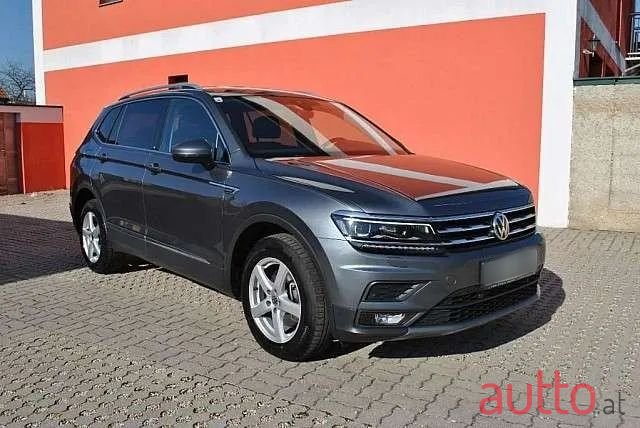 2018' Volkswagen Tiguan Allspace photo #1