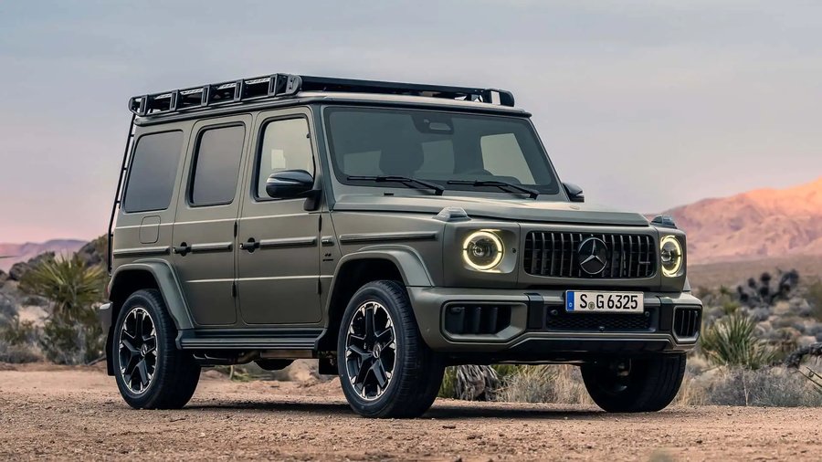 The New Mercedes G-Class Has More Power and a 'Transparent' Hood