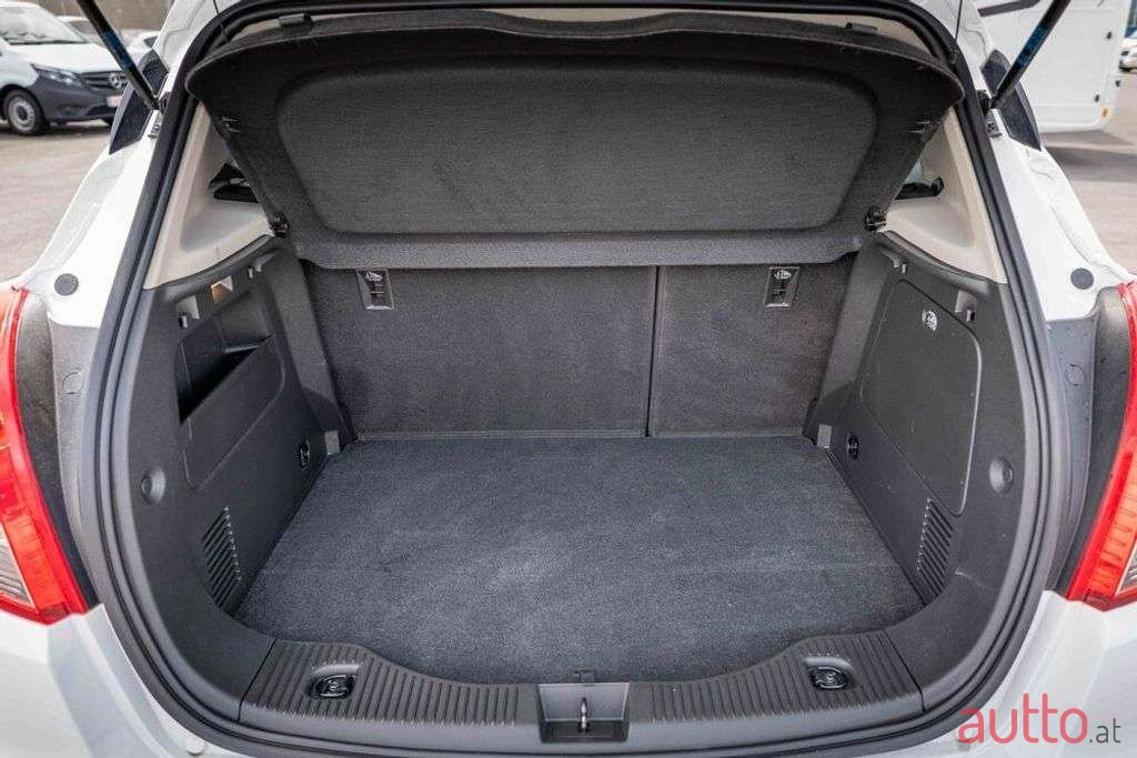 2019' Opel Mokka photo #5