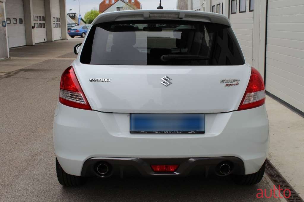 2016' Suzuki Swift photo #6