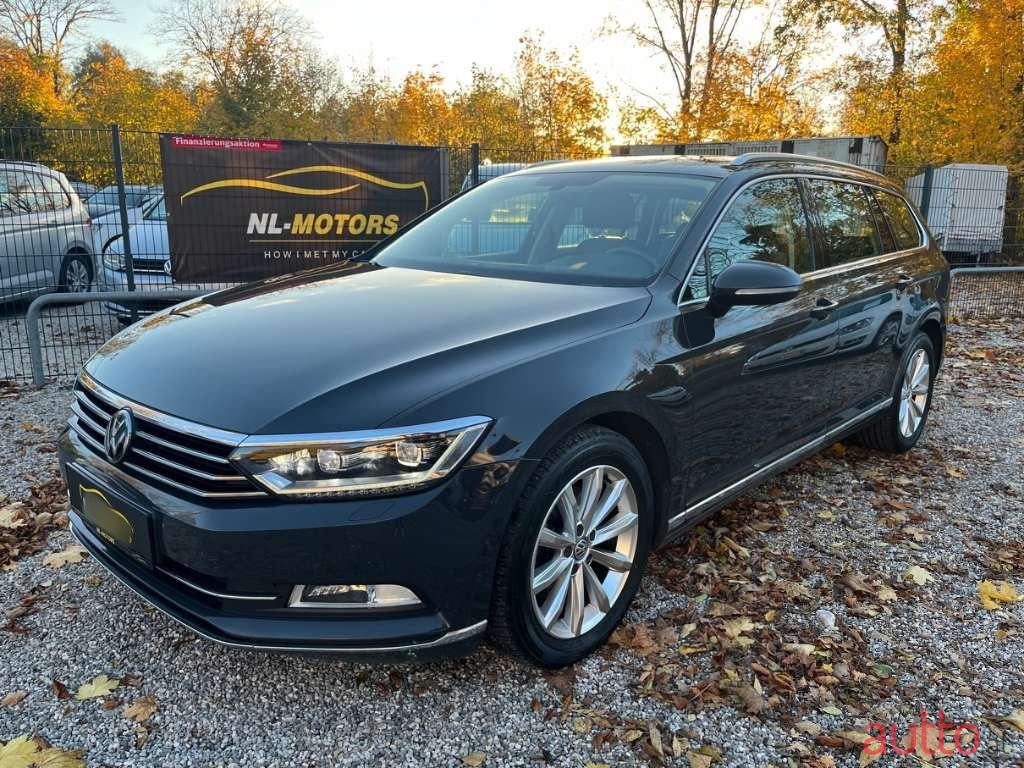 2016' Volkswagen Passat photo #1