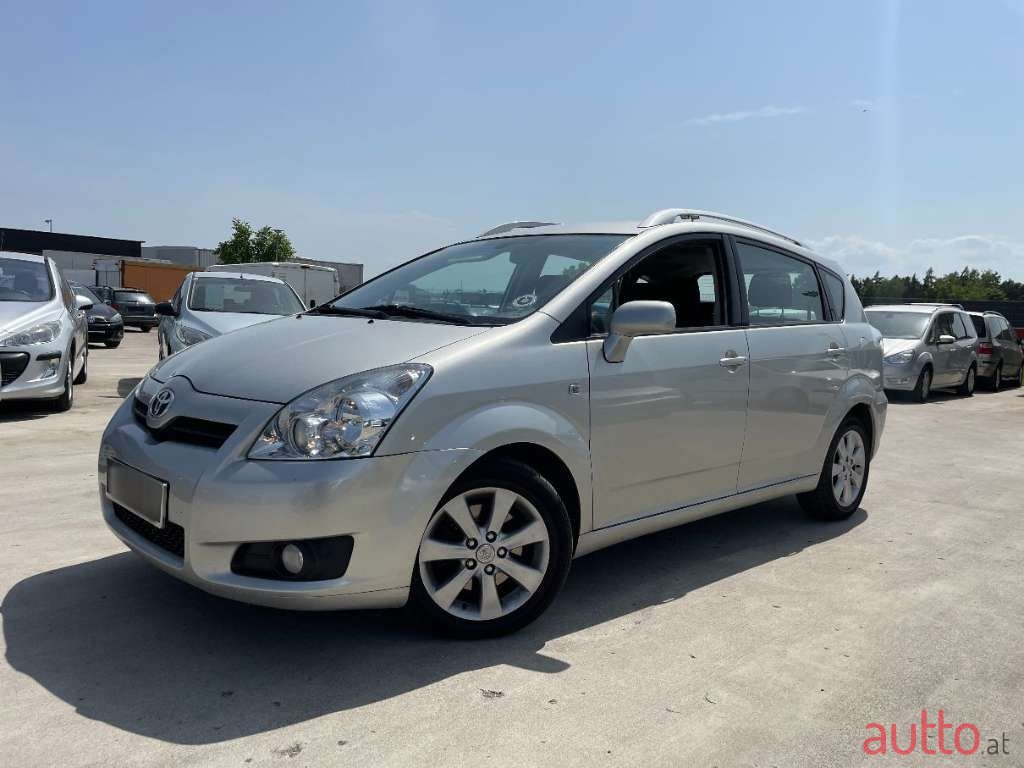 2008' Toyota Corolla photo #1