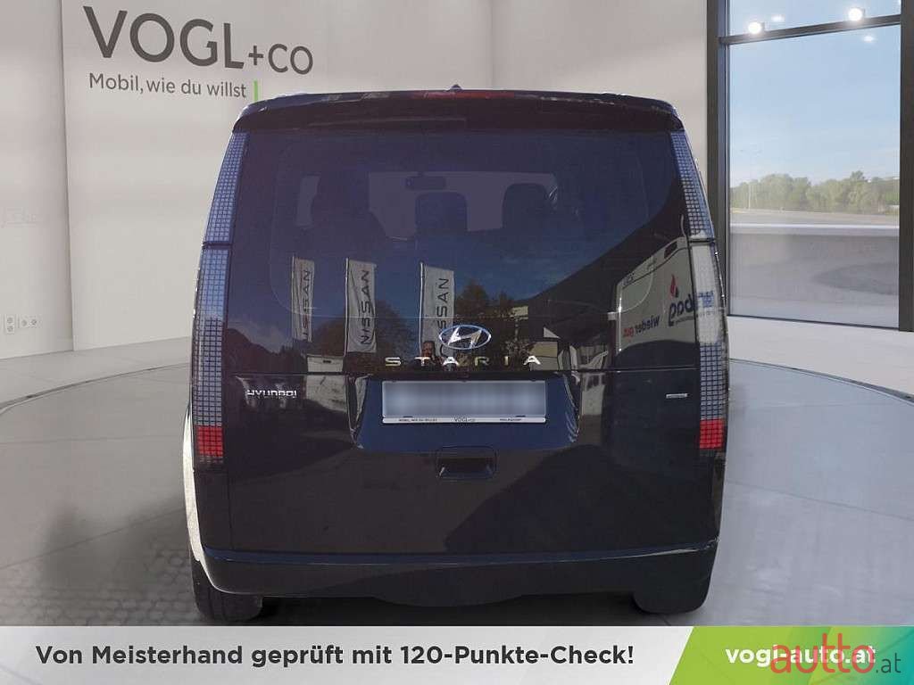 2022' Hyundai Staria photo #6