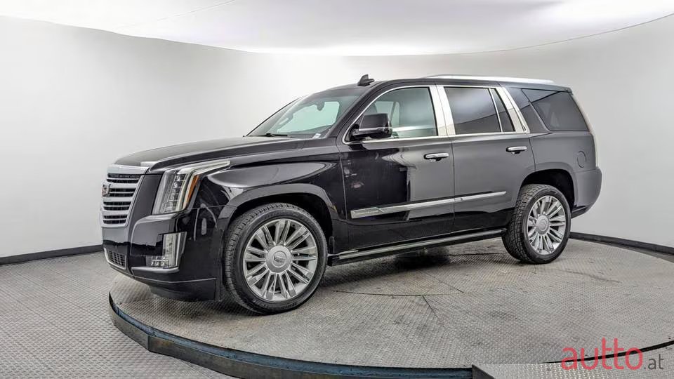 2015' Cadillac Escalade PLATINUM photo #4