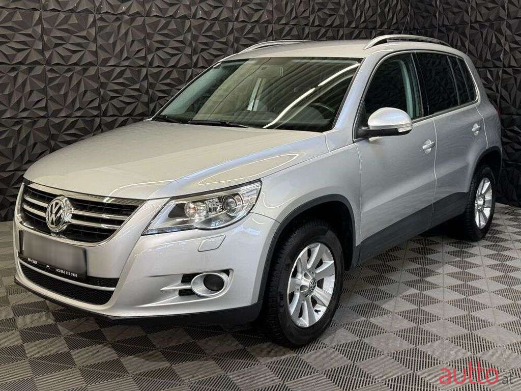 2008' Volkswagen Tiguan photo #5