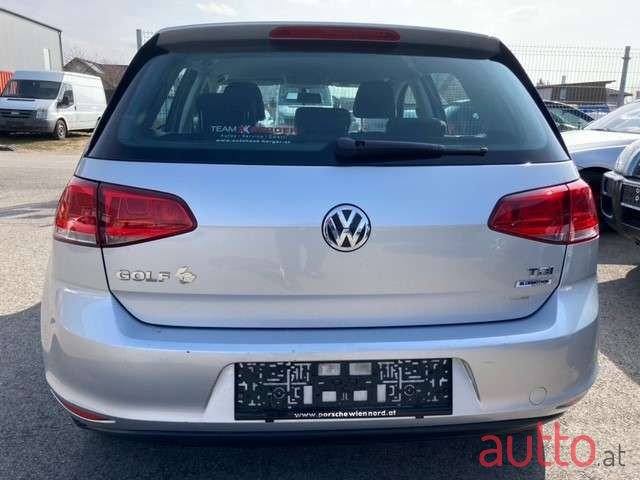 2015' Volkswagen Golf photo #5