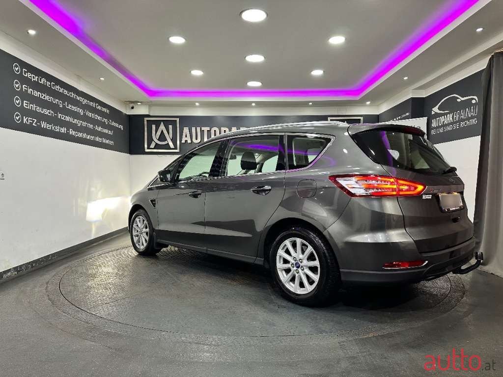 2017' Ford S-Max photo #4