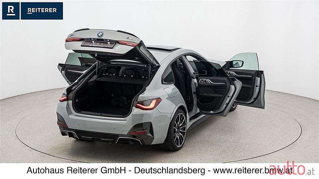 2022' BMW i4 photo #6