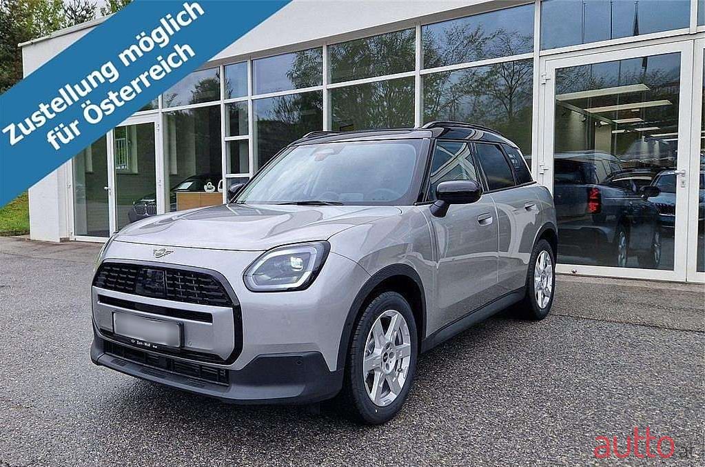 2024' MINI Countryman photo #1