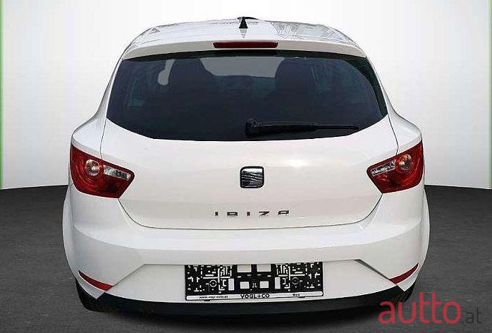 2013' SEAT Ibiza photo #1