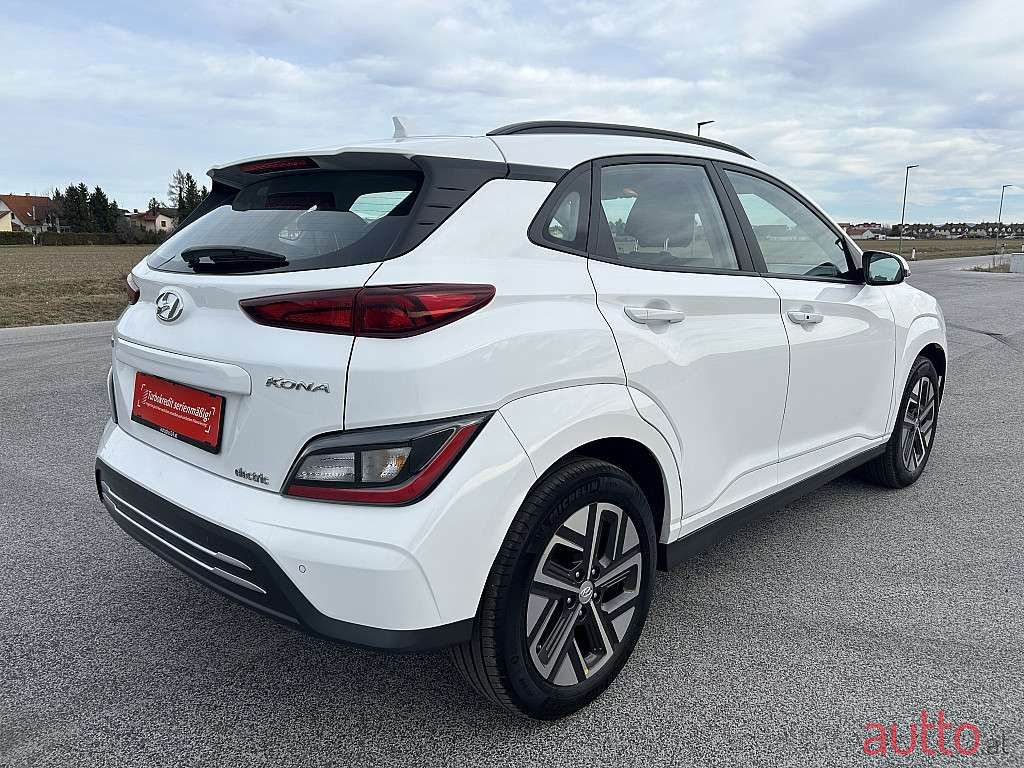 2021' Hyundai Kona photo #4