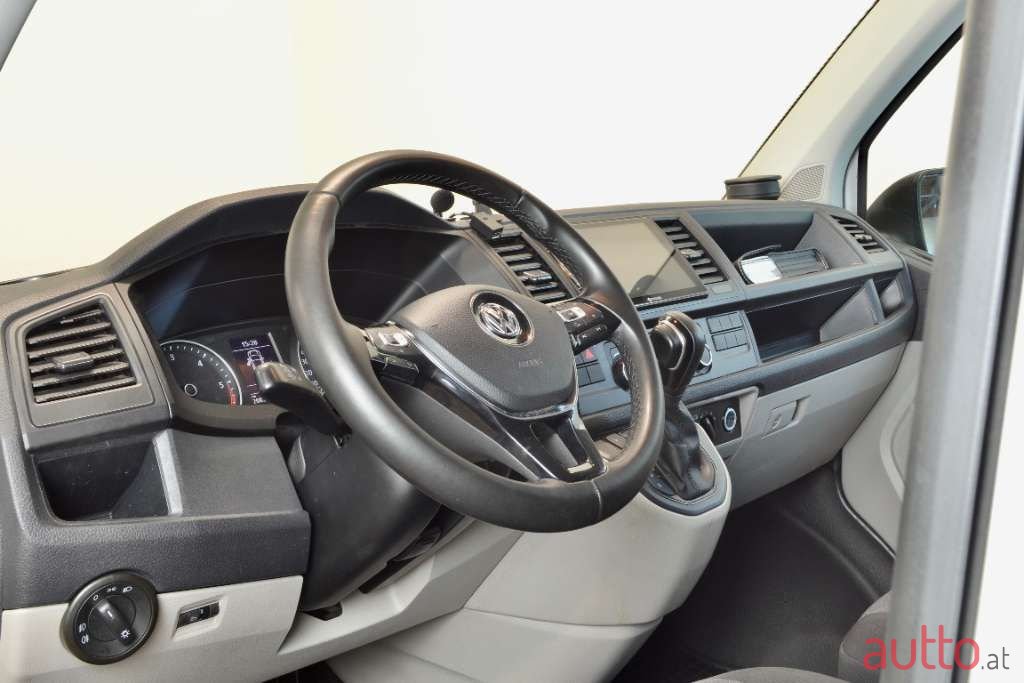 2017' Volkswagen T6 photo #6