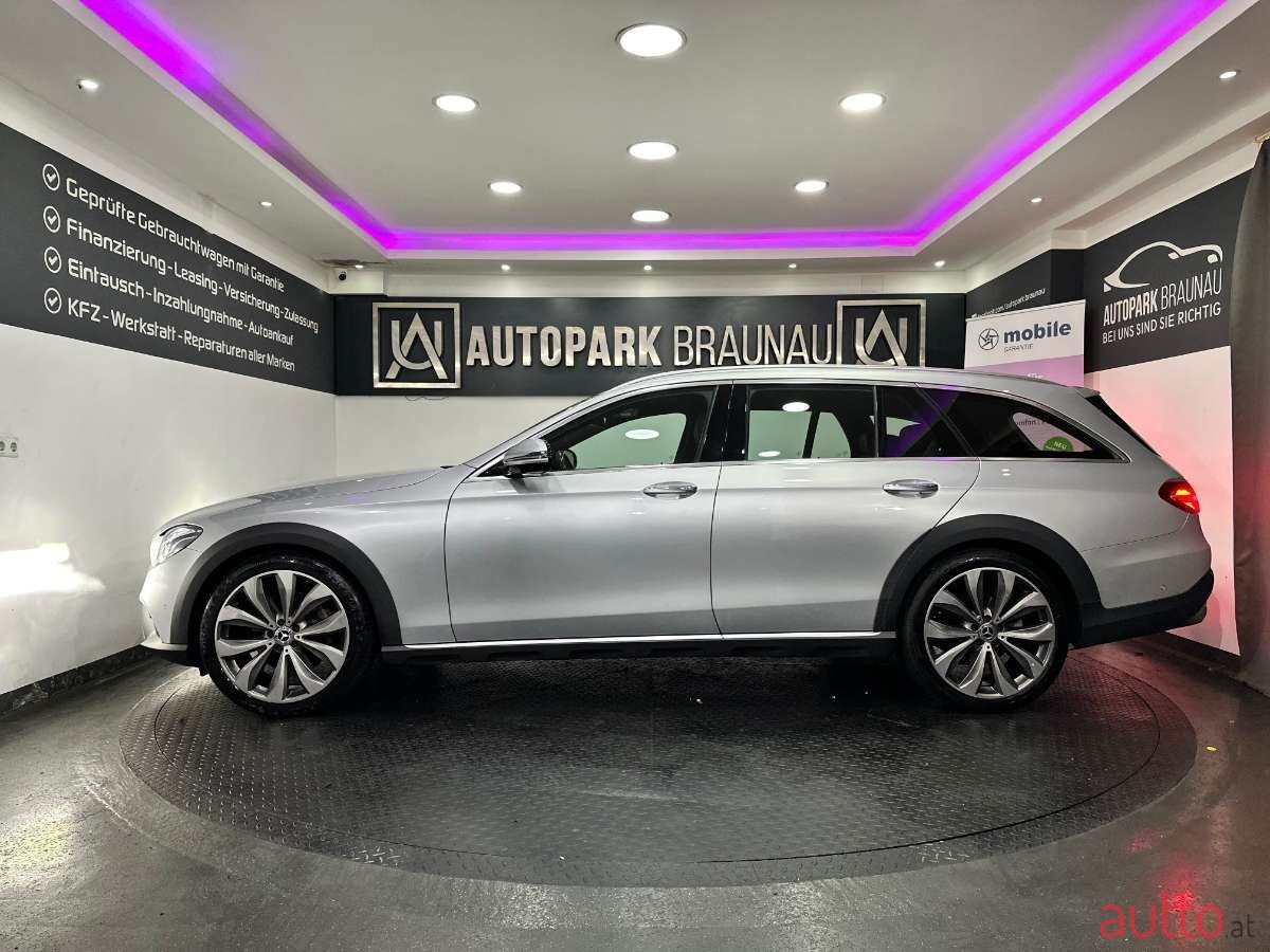 2017' Mercedes-Benz E-Klasse photo #3