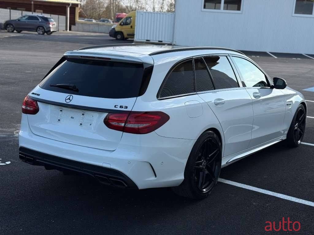 2017' Mercedes-Benz C-Klasse photo #6