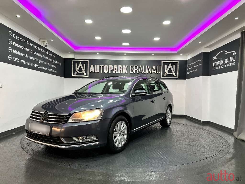 2012' Volkswagen Passat photo #2