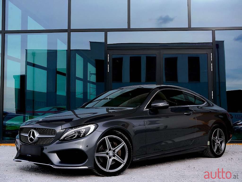 2016' Mercedes-Benz C-Klasse photo #2