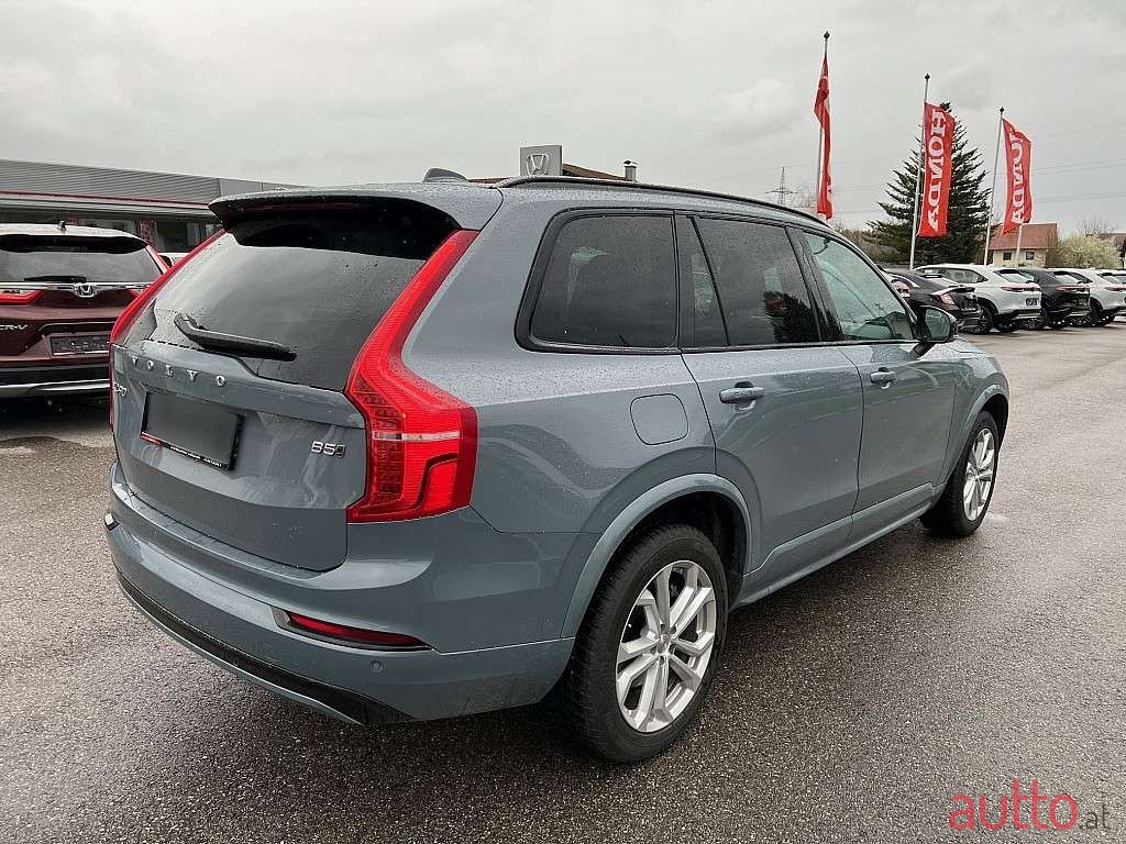 2022' Volvo XC90 photo #5
