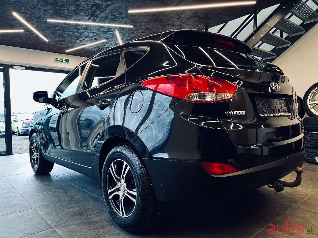 2010' Hyundai ix35 photo #5