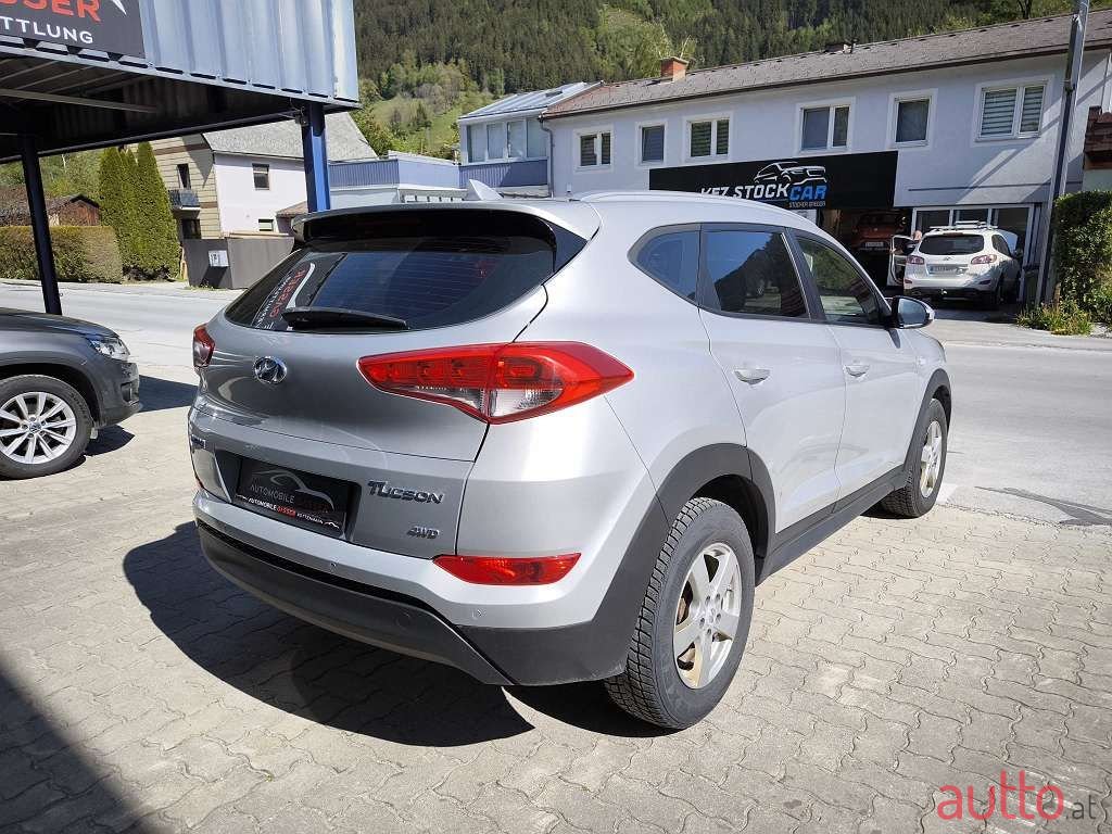 2015' Hyundai Tucson photo #6