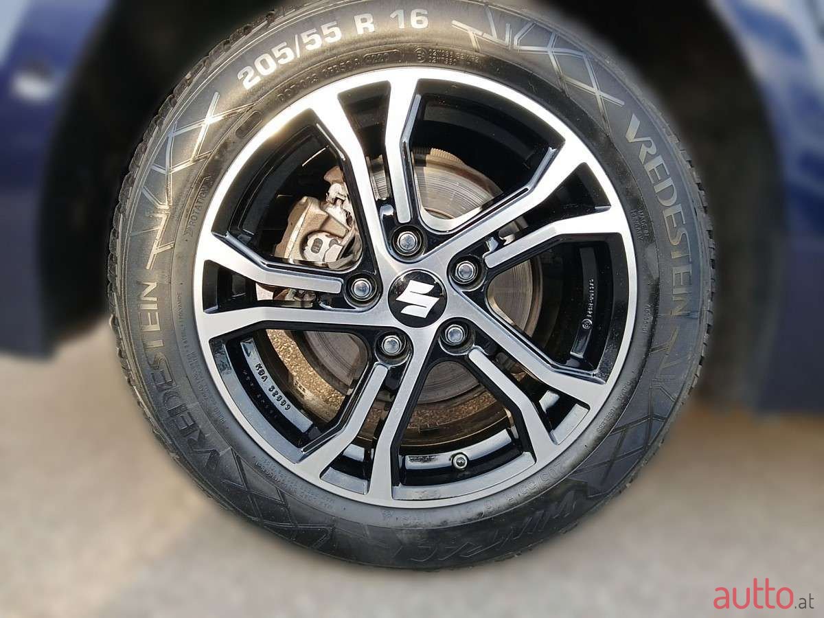 2020' Suzuki Swace photo #6