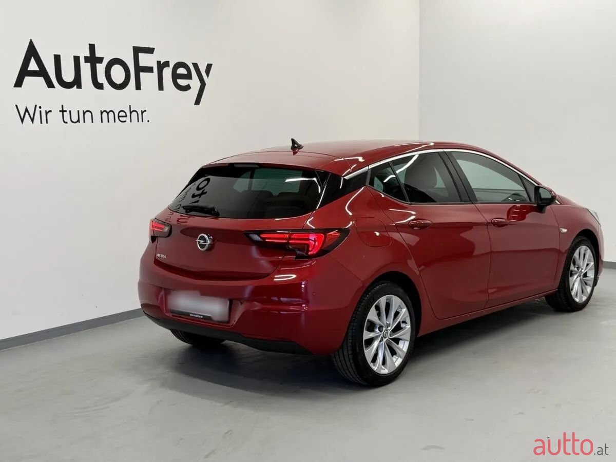 2019' Opel Astra photo #3