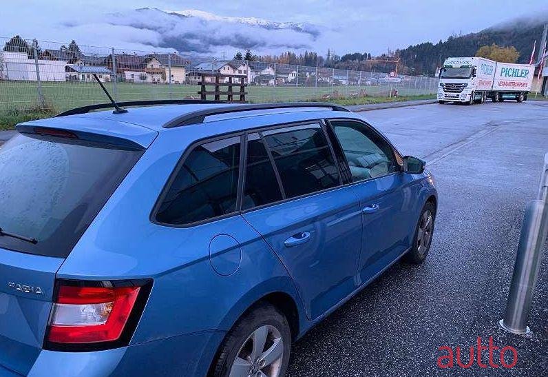 2017' Skoda Fabia photo #1