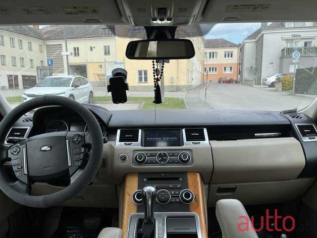 2009' Land Rover Range Rover Sport photo #7