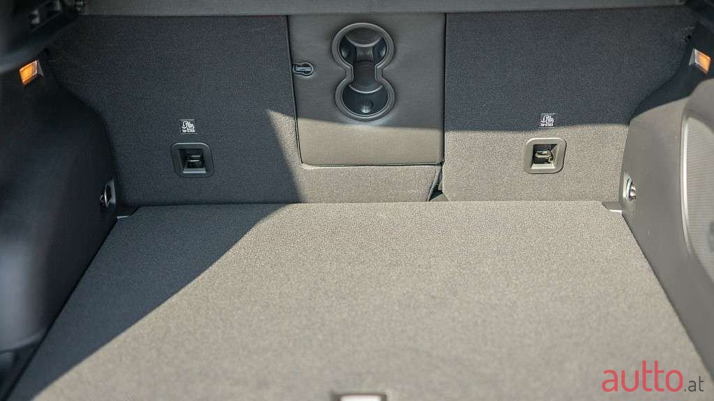 2021' Jeep Compass photo #4