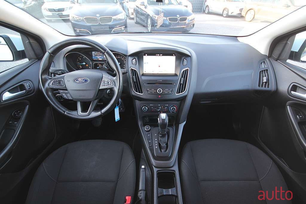 2018' Ford Focus photo #3