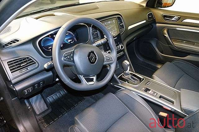 2022' Renault Megane photo #5