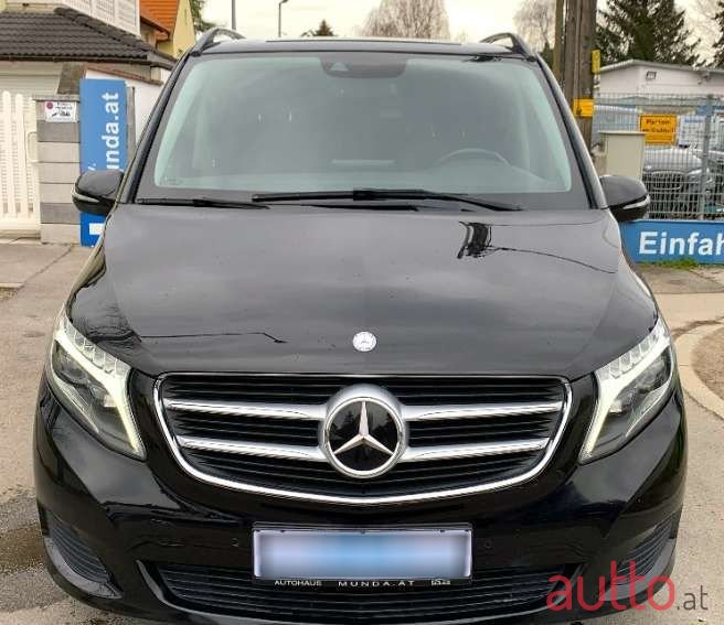 2015' Mercedes-Benz V-Klasse photo #2