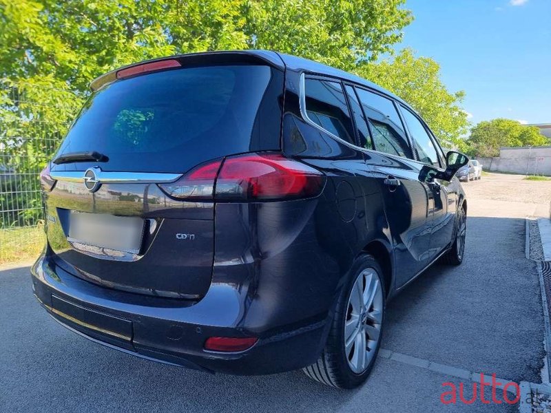 2013' Opel Zafira photo #5