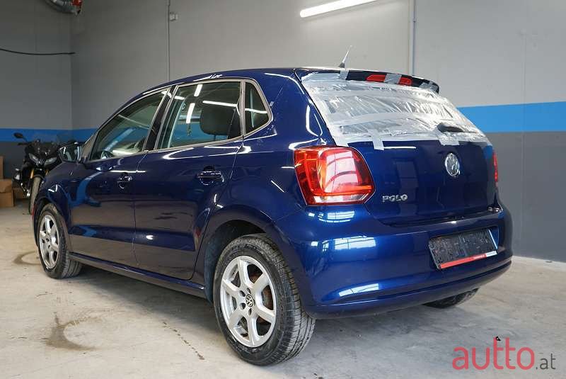 2012' Volkswagen Polo photo #3