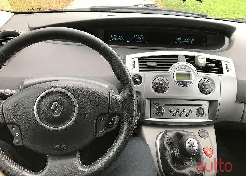 2007' Renault Grand Scenic photo #1