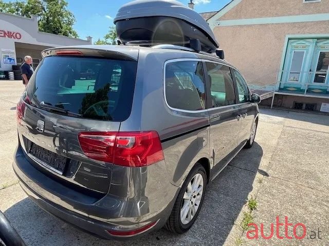 2014' SEAT Alhambra photo #3