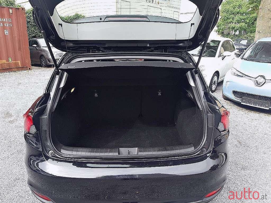 2019' Fiat Tipo photo #6
