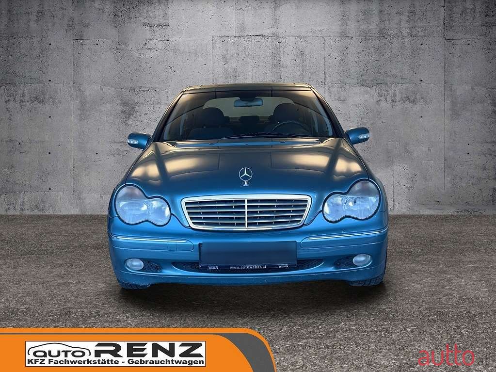 2002' Mercedes-Benz C-Klasse photo #2