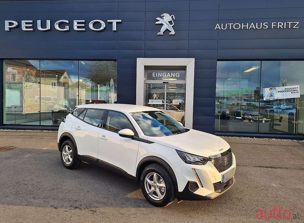2022' Peugeot 2008 photo #3
