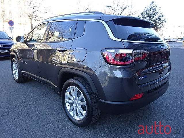 2021' Jeep Compass photo #2