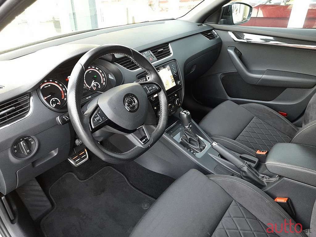 2019' Skoda Octavia photo #3