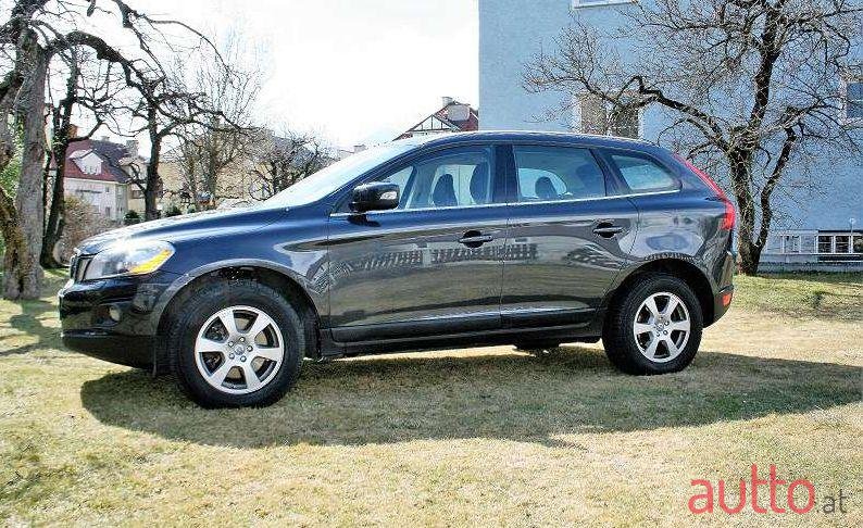 2010' Volvo XC60 photo #1