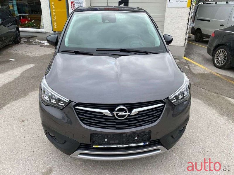 2020' Opel Crossland photo #2