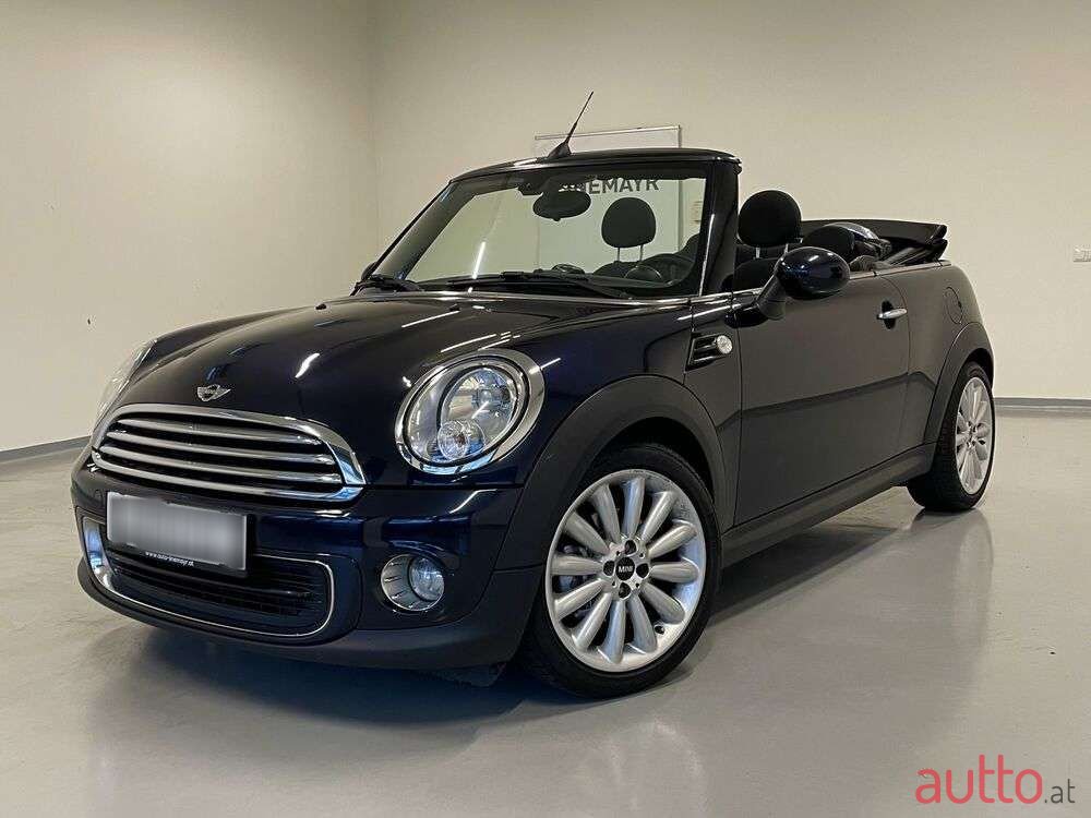 2012' MINI Cabrio photo #4