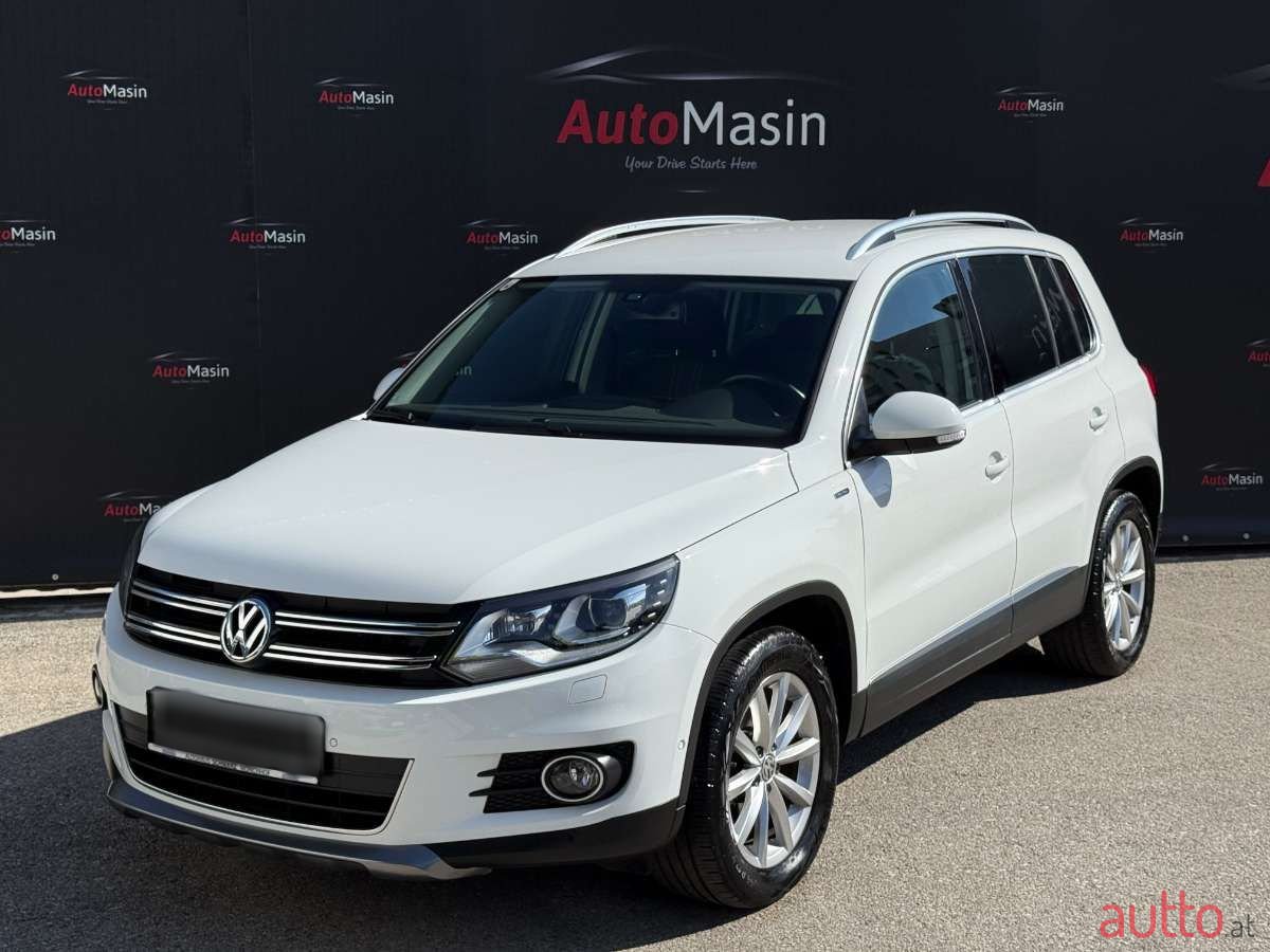 2016' Volkswagen Tiguan photo #1