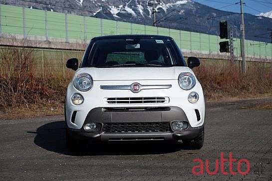 2017' Fiat 500L photo #2